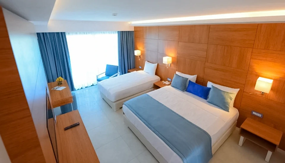 هتل اینفینیتی بای یلکن کوش آداسی